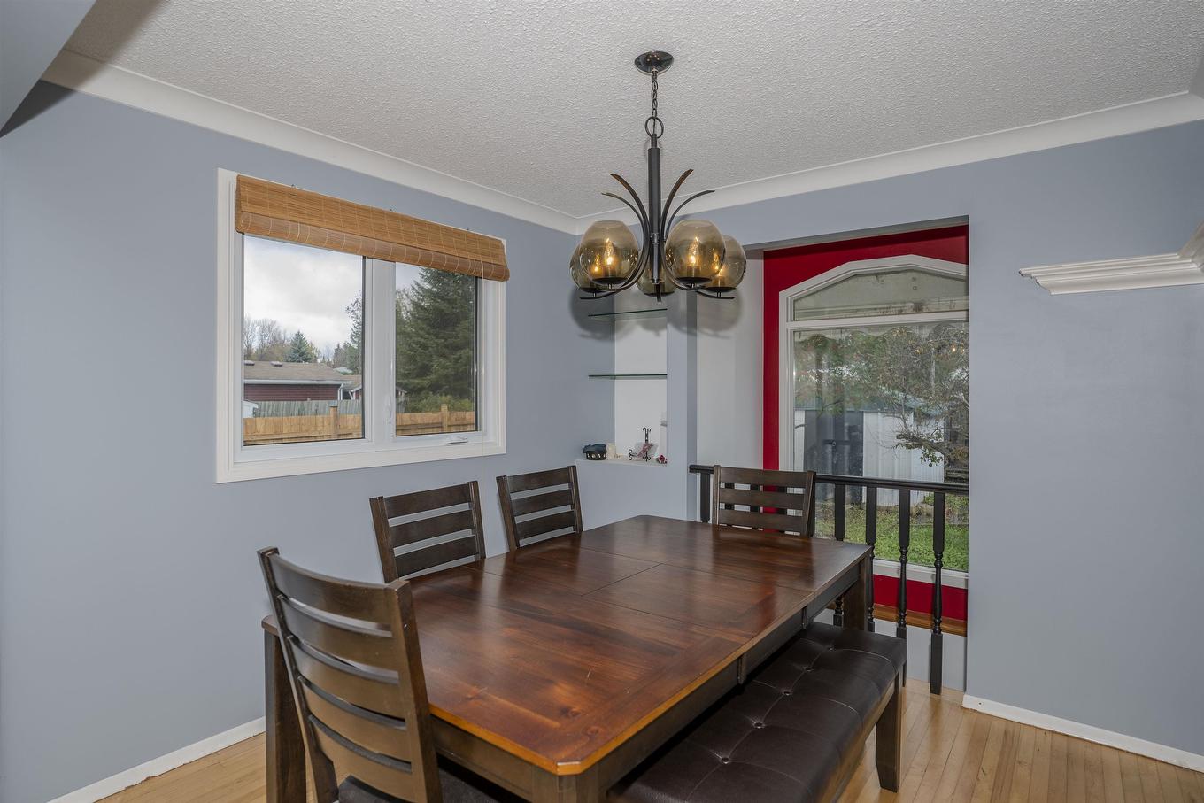 545 Cambrian Crescent, Thunder Bay, ON - Indoor Photo Showing Dining Room