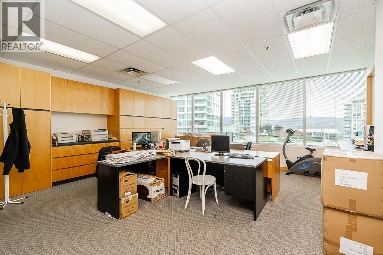 613,615 4538 Kingsway, Burnaby, BC