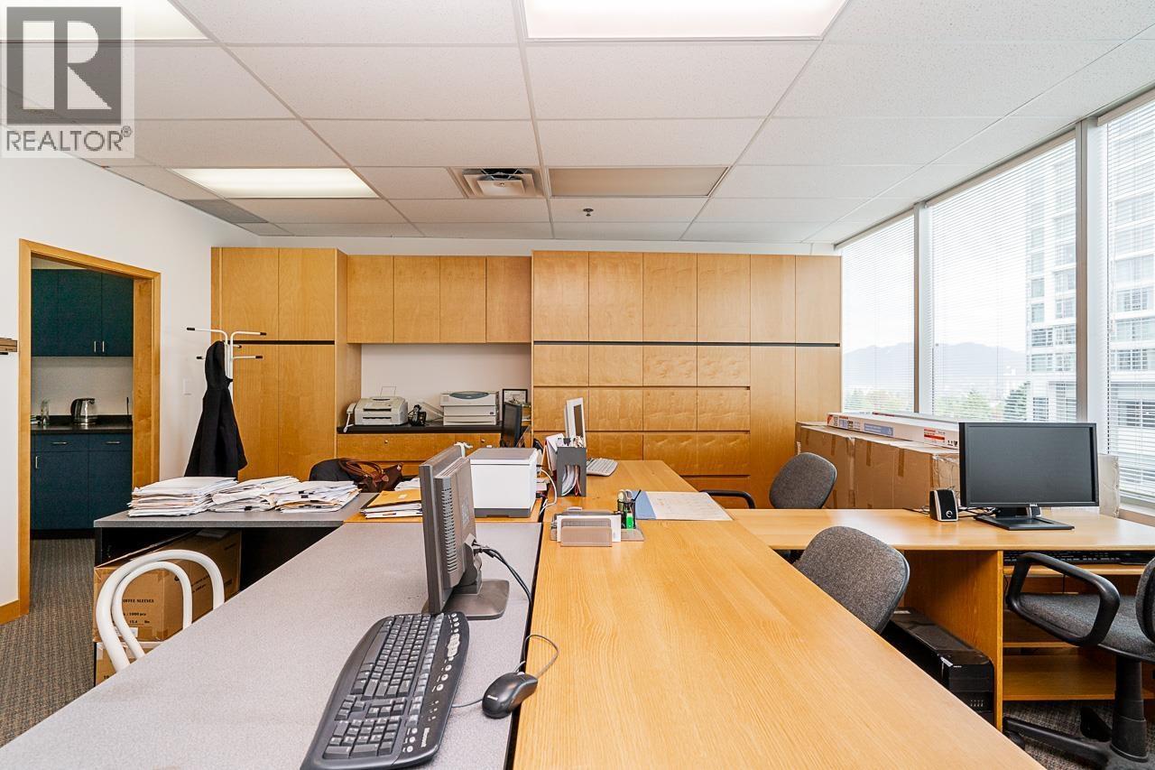 613,615 4538 Kingsway, Burnaby, BC