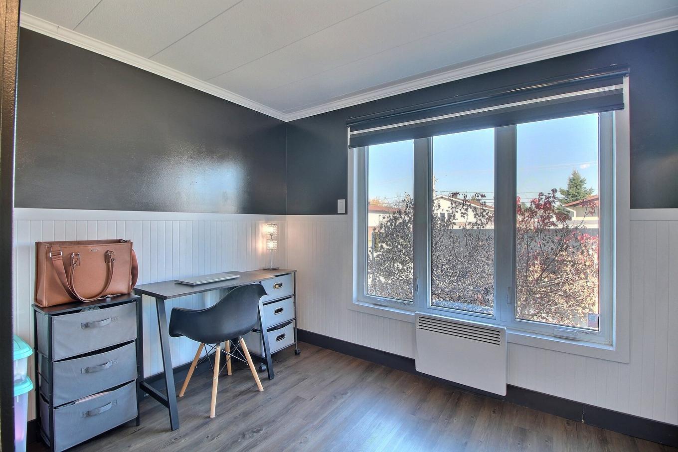 Chambre à coucher - 1745 Rue Le Baron, Val-D'Or, QC - Indoor Photo Showing Office