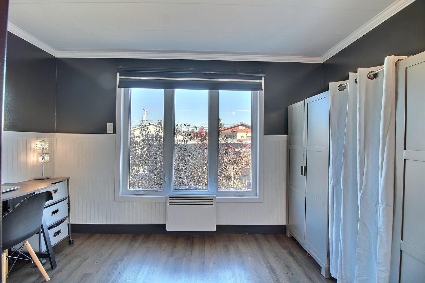 Chambre à coucher - 1745 Rue Le Baron, Val-D'Or, QC - Indoor Photo Showing Other Room