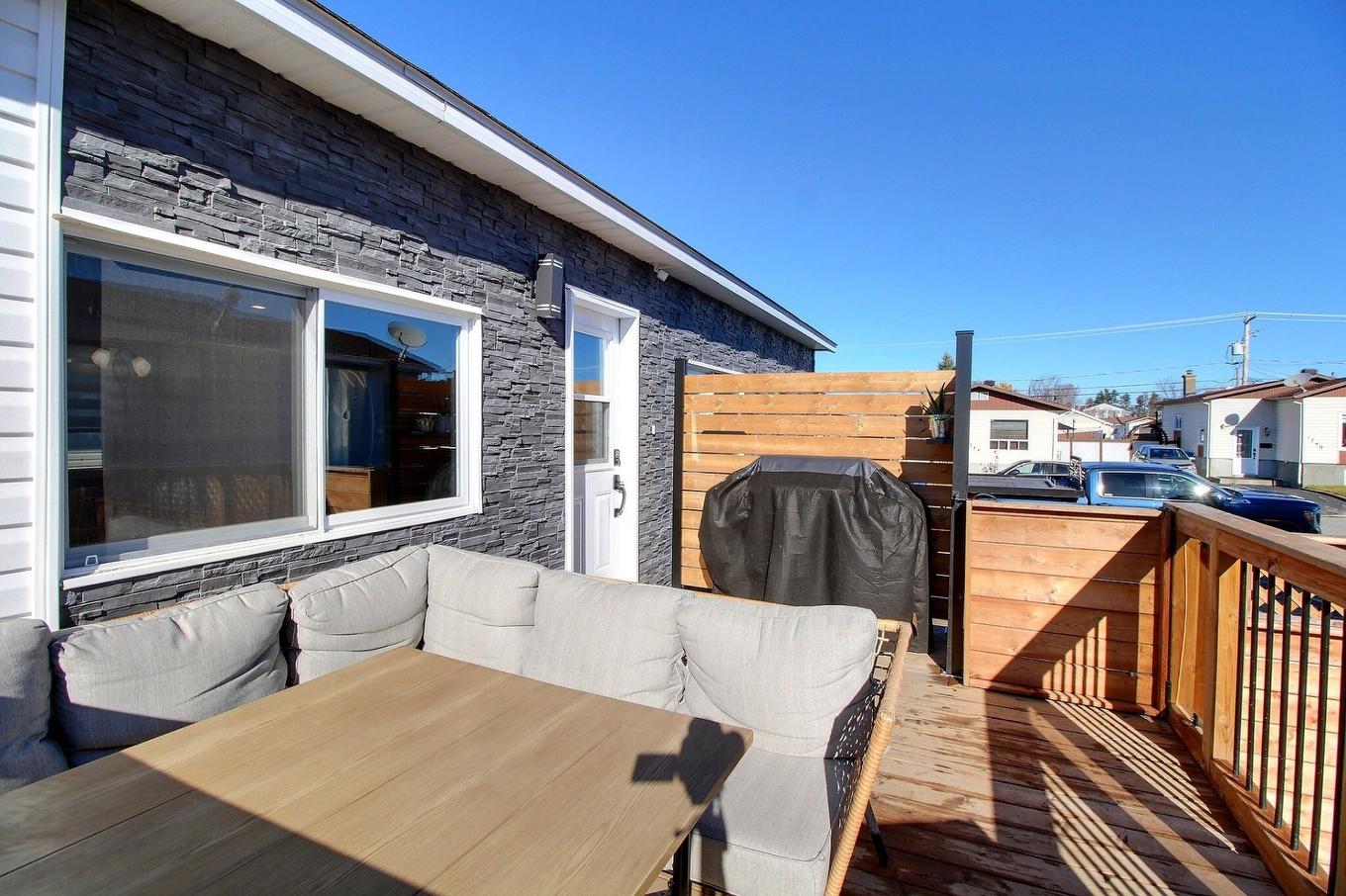 Terrasse - 1745 Rue Le Baron, Val-D'Or, QC - Outdoor With Exterior