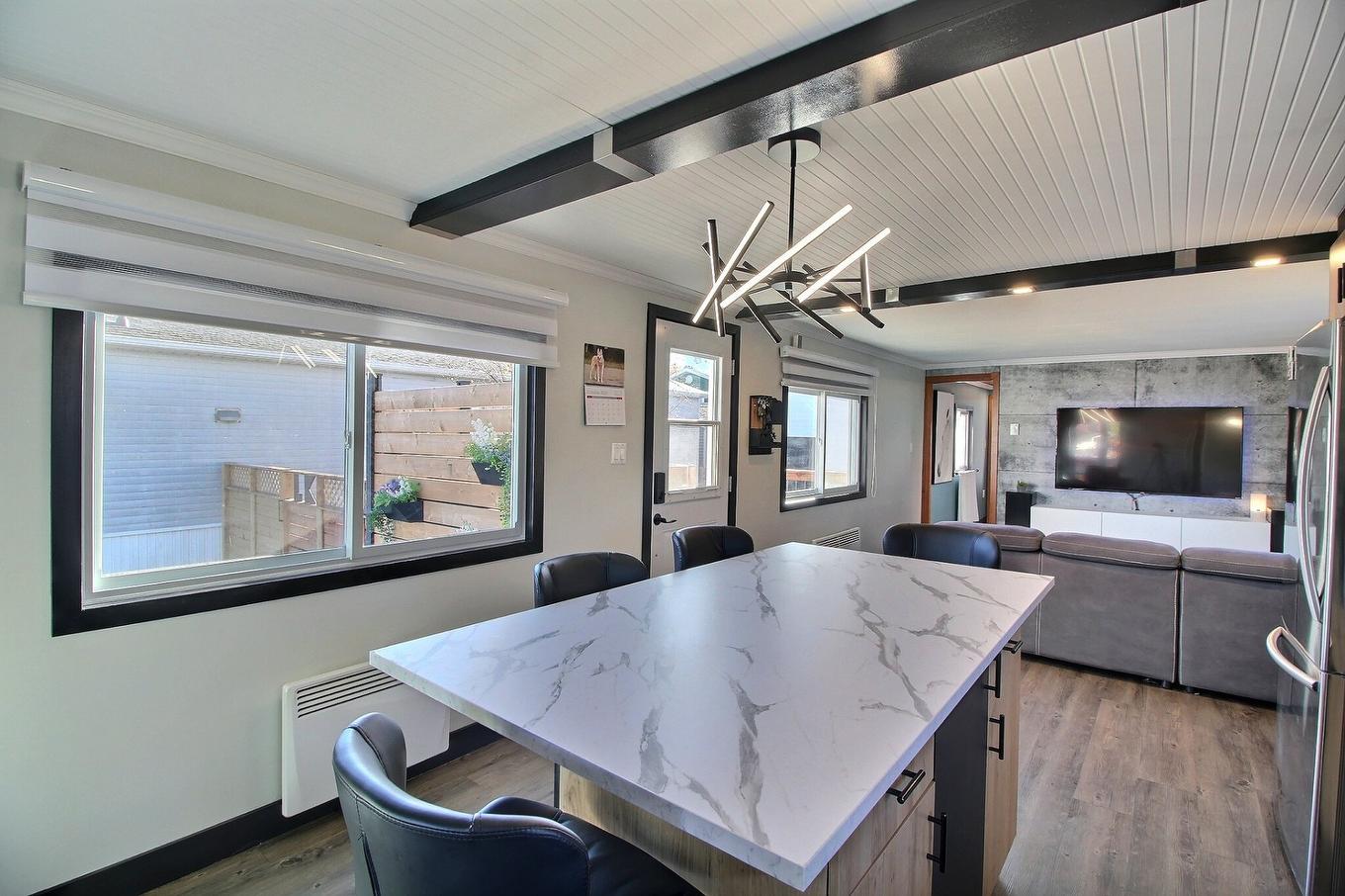 Vue d'ensemble - 1745 Rue Le Baron, Val-D'Or, QC - Indoor Photo Showing Dining Room