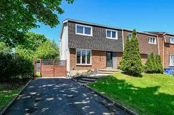 1755 Rue Plante Brossard, QC J4W 1K8