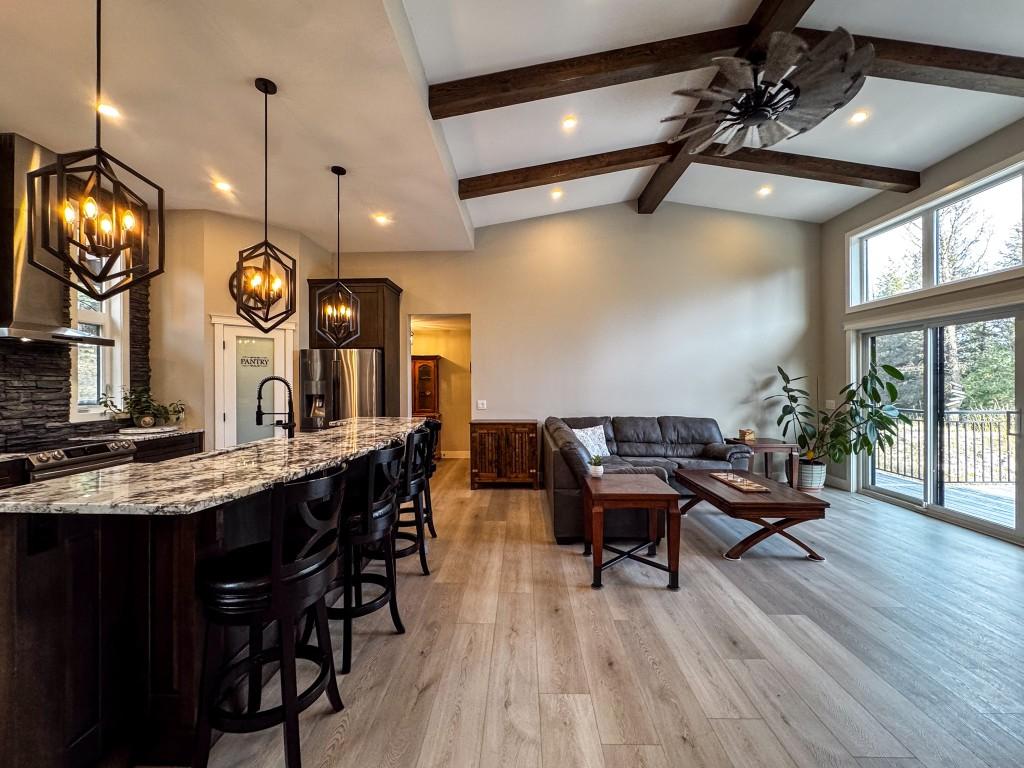 9905 Osprey Landing Drive, Wardner, BC - Indoor Photo Showing Other Room