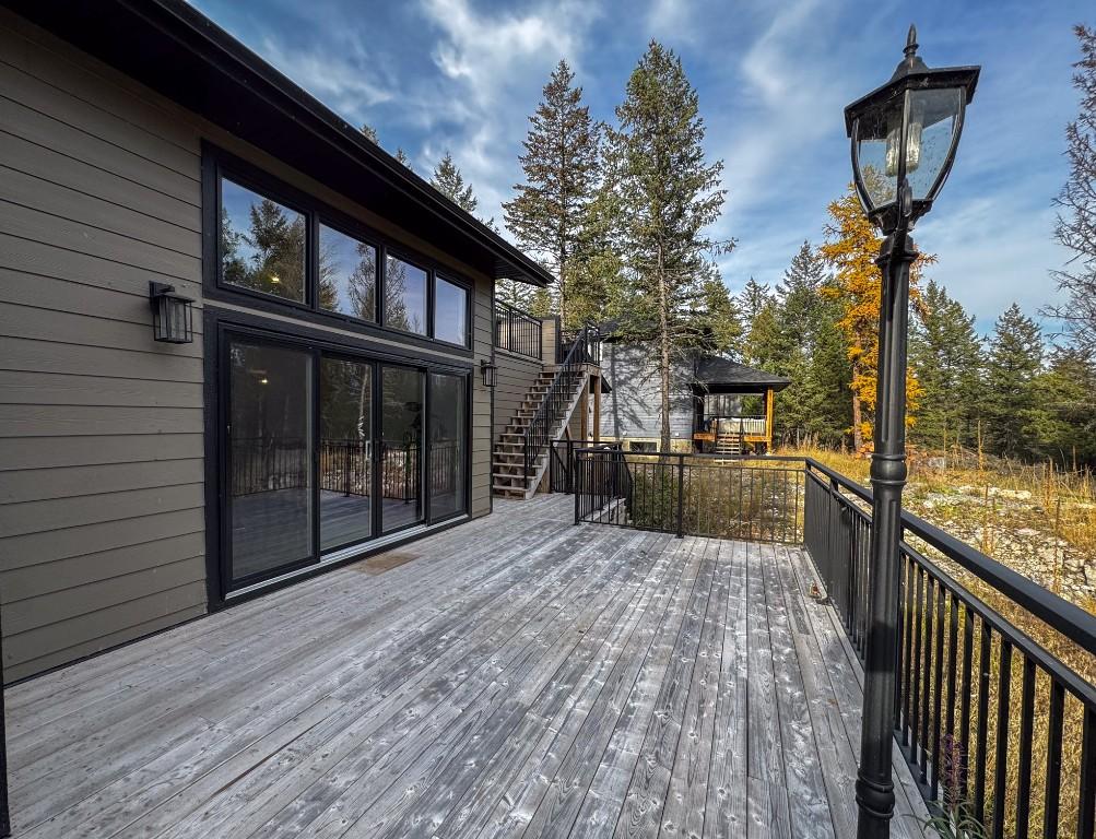 9905 Osprey Landing Drive, Wardner, BC - Outdoor With Exterior