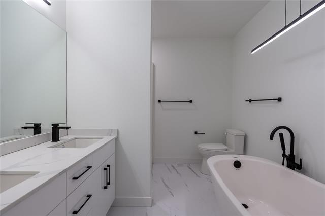 447 Centennial St, Winnipeg, MB