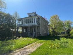 15 Elm ST Mcadam, NB E6J 1X5