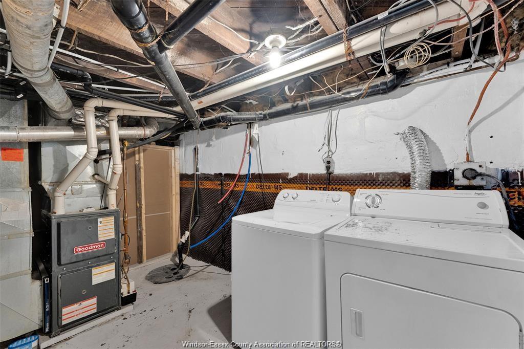 1779 Cadillac, Windsor, ON