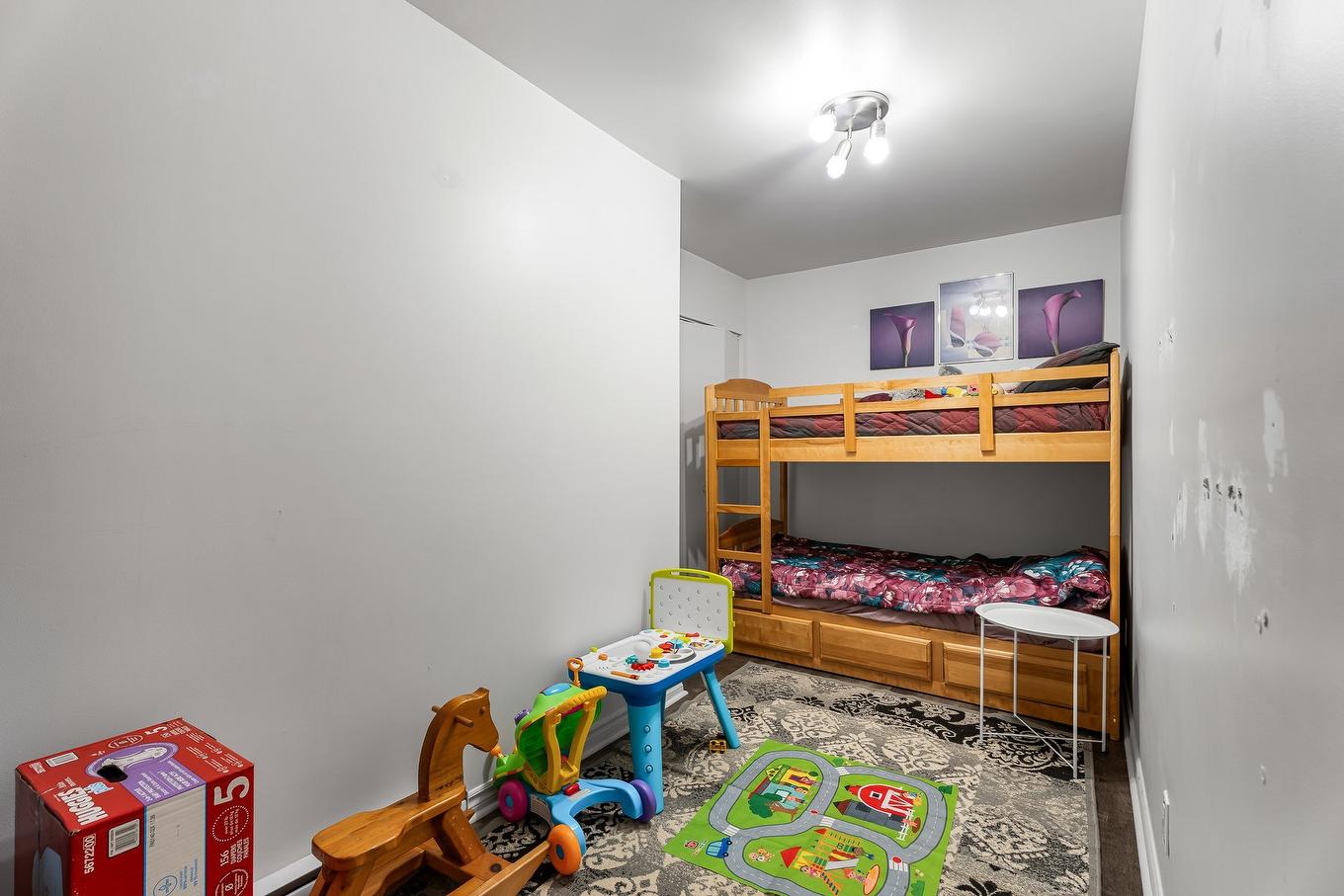 Chambre à coucher - 711 - 711B Rue Labelle, Saint-Jérôme, QC - Indoor Photo Showing Other Room