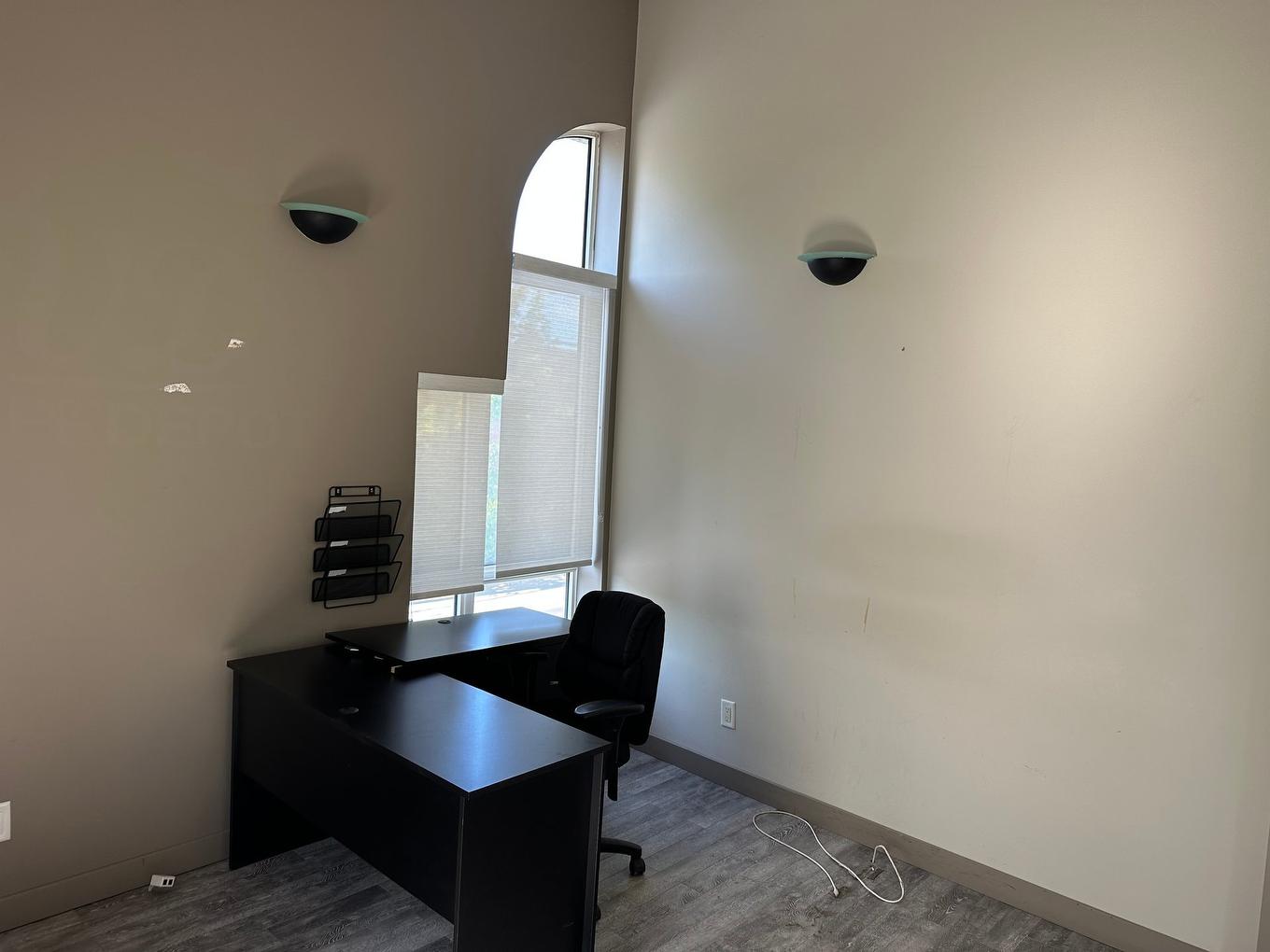 Bureau - 711 - 711B Rue Labelle, Saint-Jérôme, QC - Indoor Photo Showing Other Room