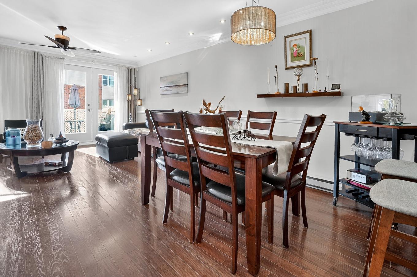 Dining room - 301-16239 Rue Forsyth, Montréal (Rivière-Des-Prairies/Pointe-Aux-Trembles), QC - Indoor Photo Showing Dining Room