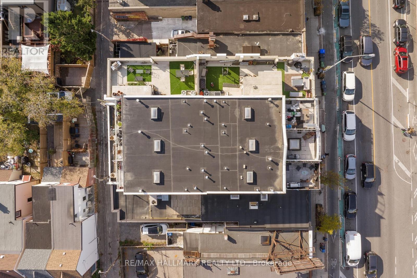 2151 Danforth Avenue, Toronto, ON