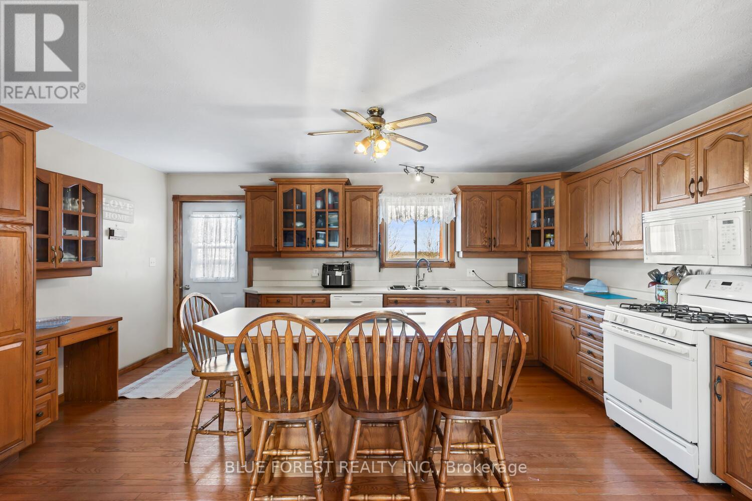 22120 Talbot Road, West Elgin (New Glasgow), ON