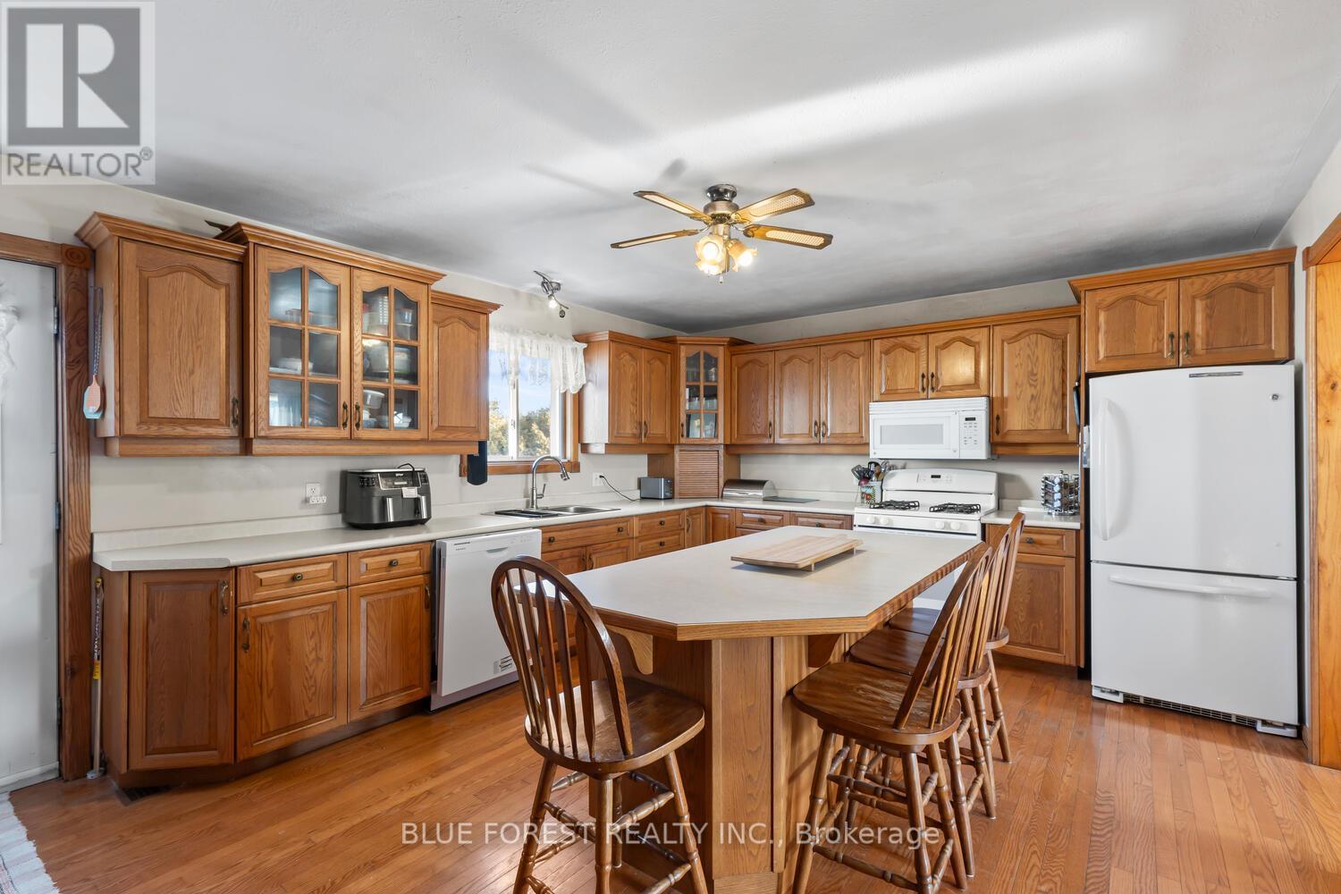 22120 Talbot Road, West Elgin (New Glasgow), ON