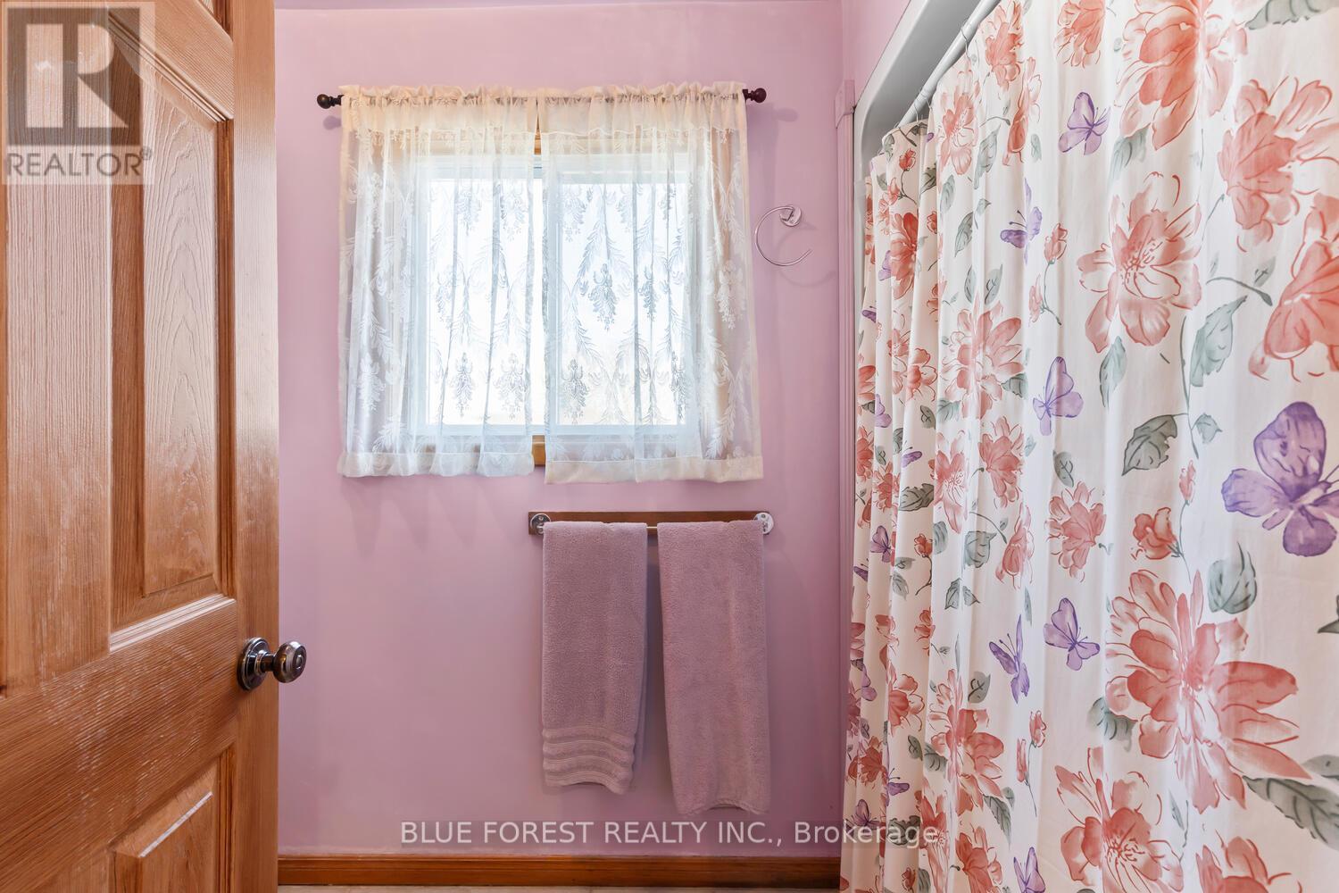 22120 Talbot Road, West Elgin (New Glasgow), ON