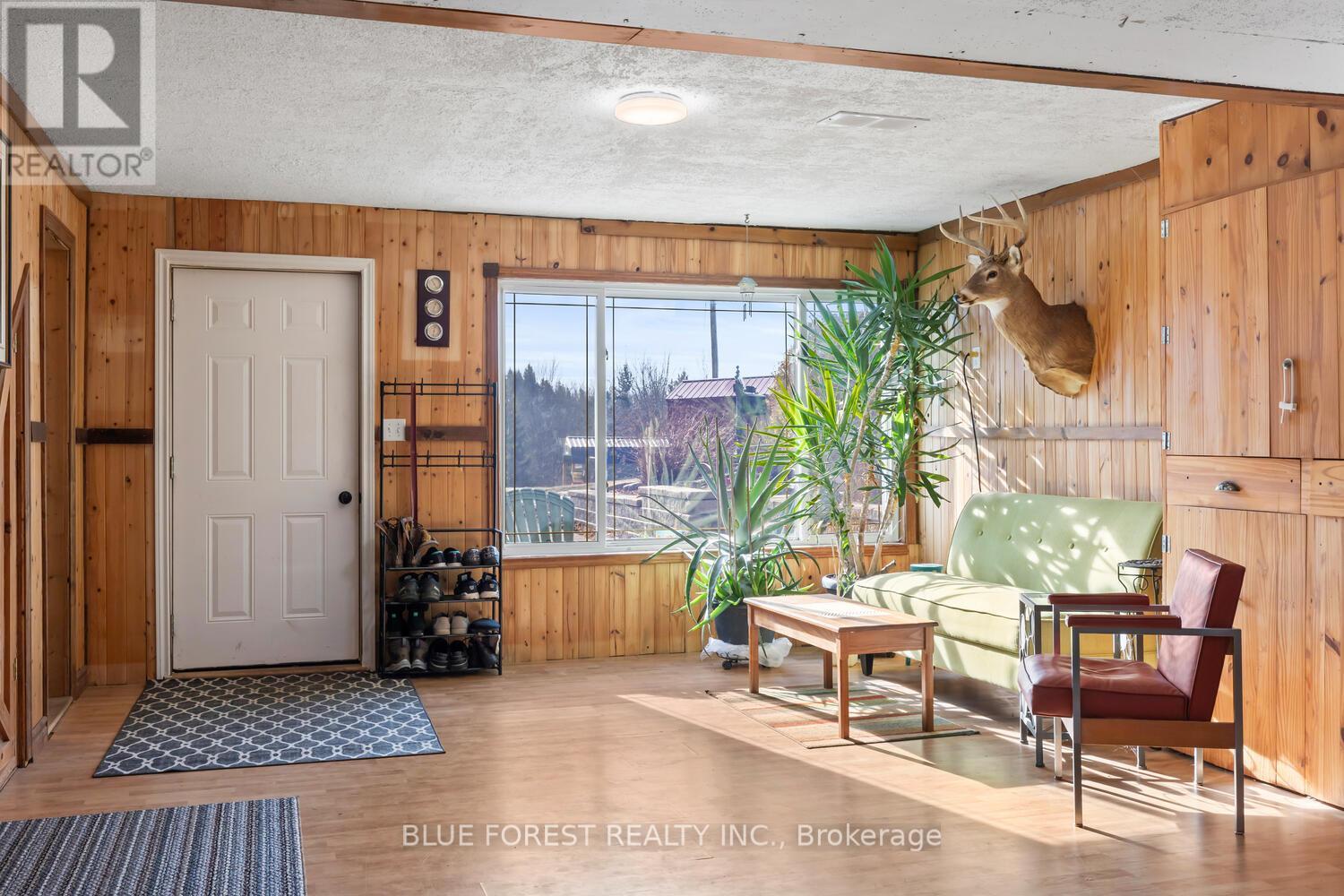 22120 Talbot Road, West Elgin (New Glasgow), ON