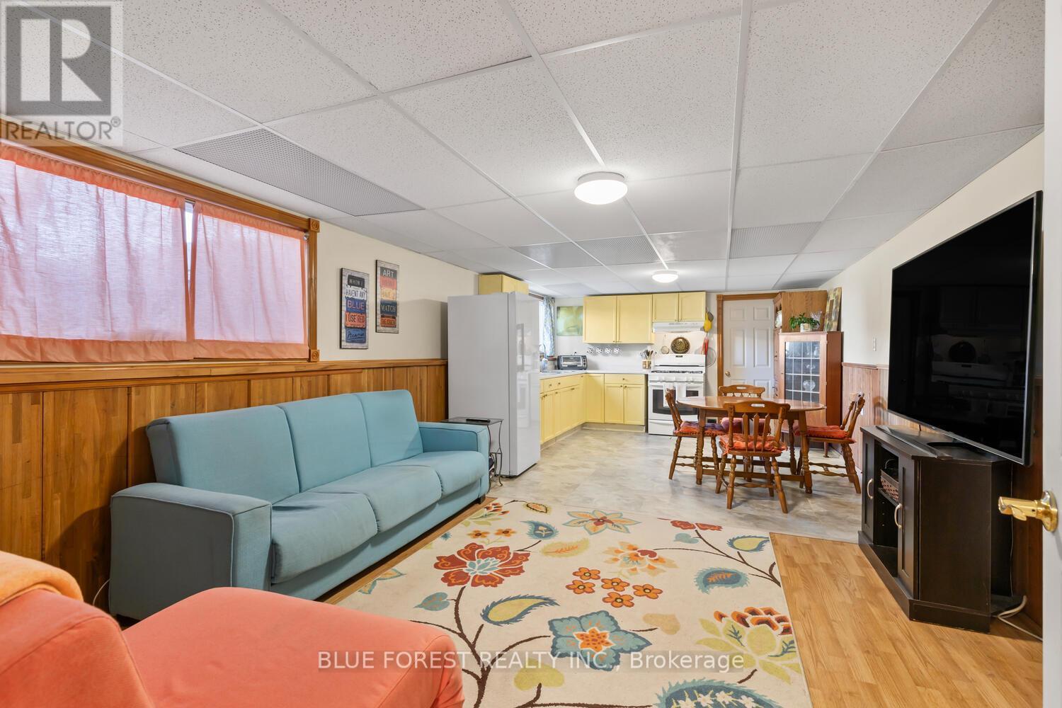 22120 Talbot Road, West Elgin (New Glasgow), ON