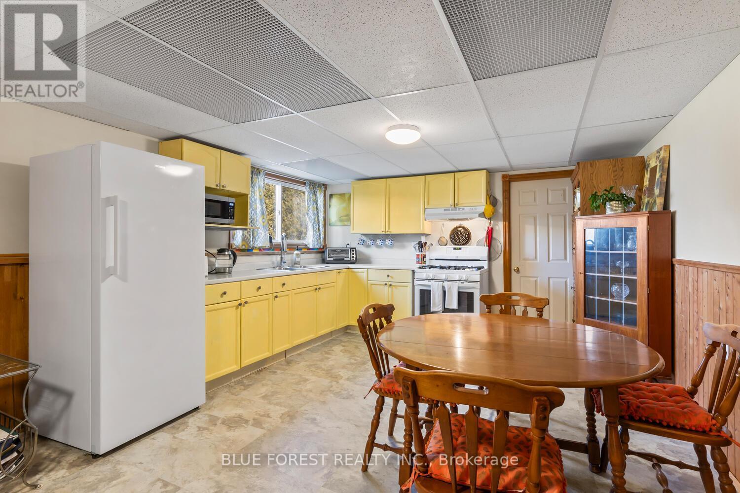 22120 Talbot Road, West Elgin (New Glasgow), ON