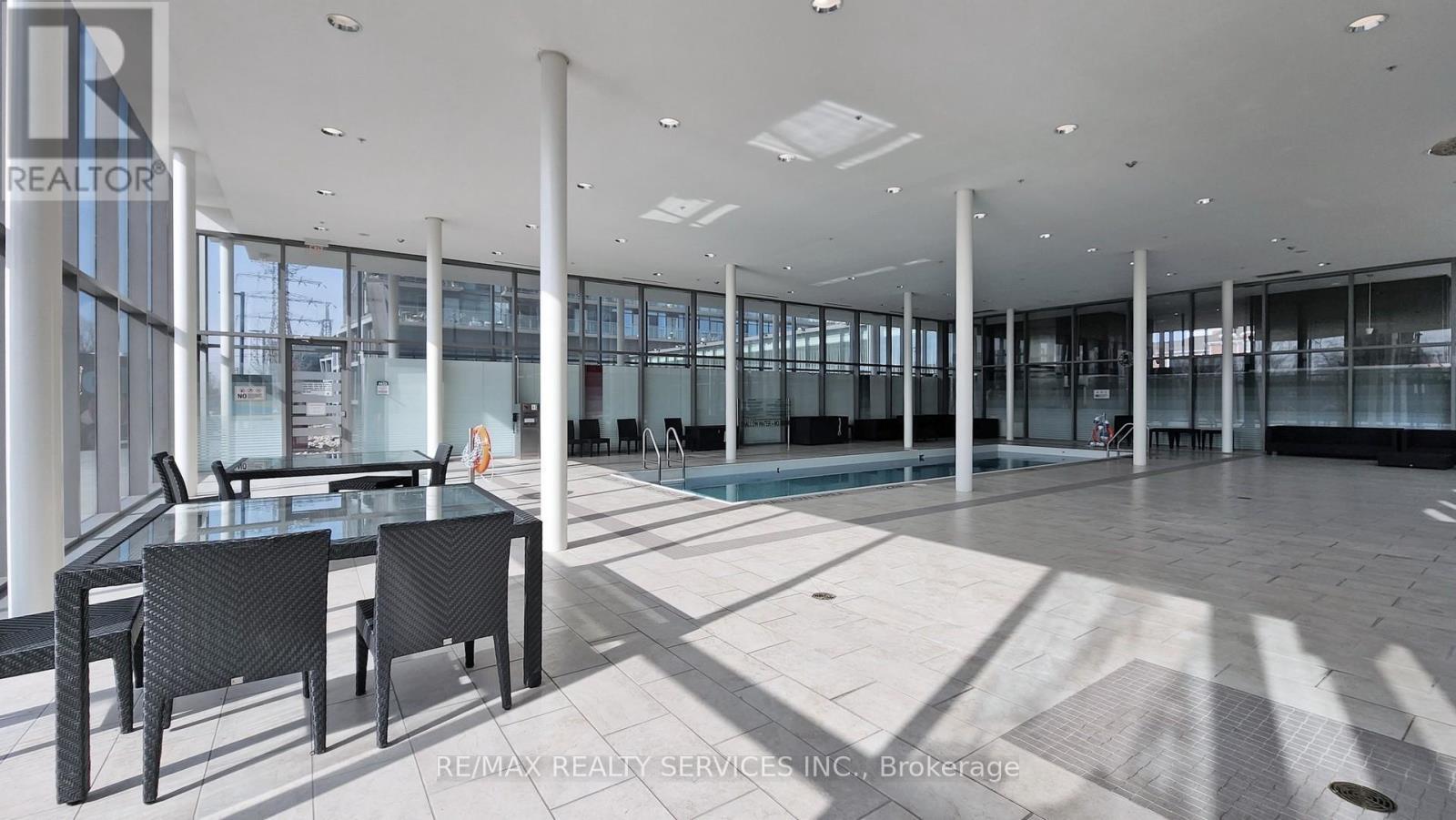 511 - 105 The Queensway Avenue, Toronto, ON - Indoor Photo Showing Other Room