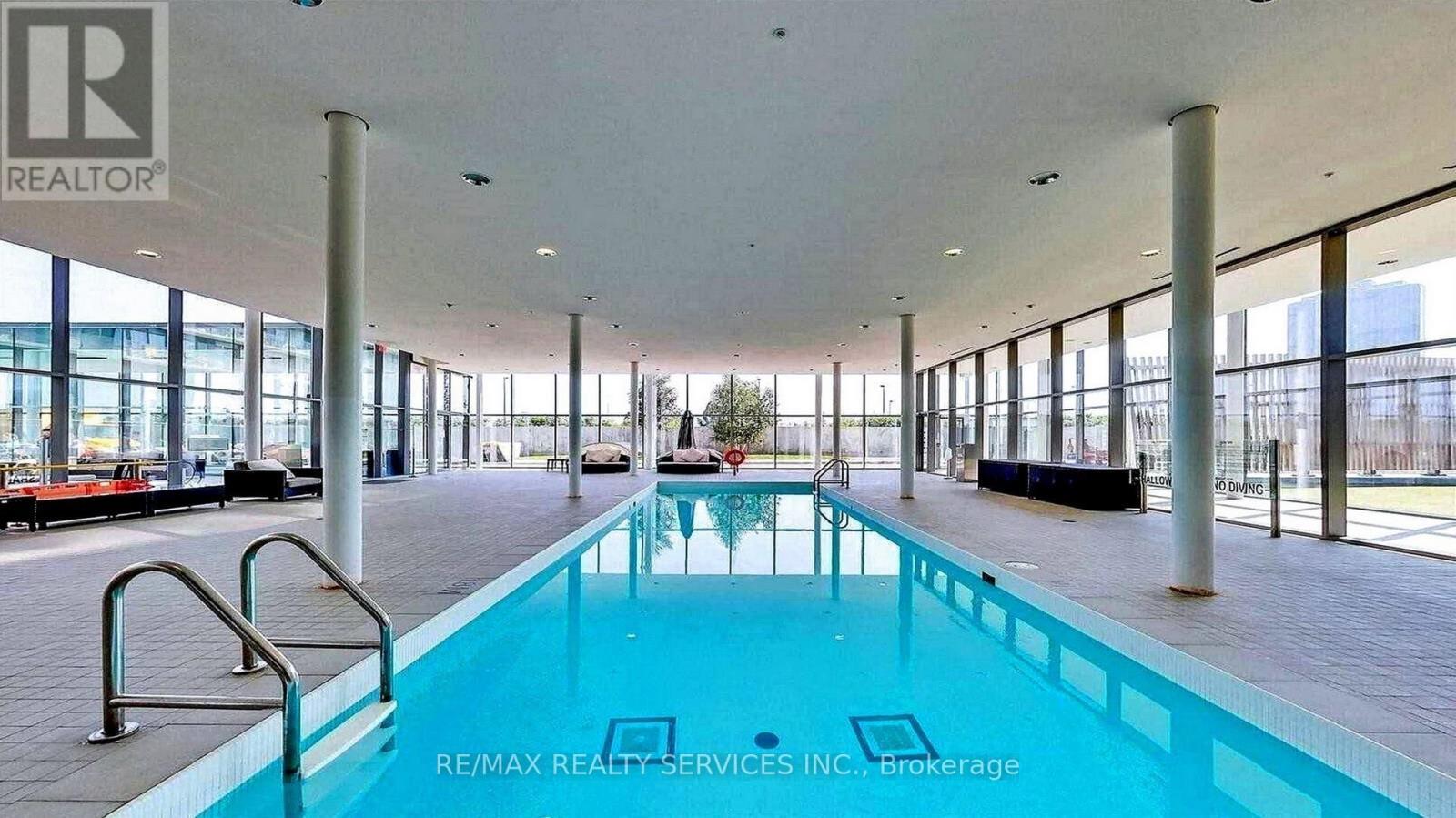511 - 105 The Queensway Avenue, Toronto, ON - Indoor Photo Showing Other Room With In Ground Pool
