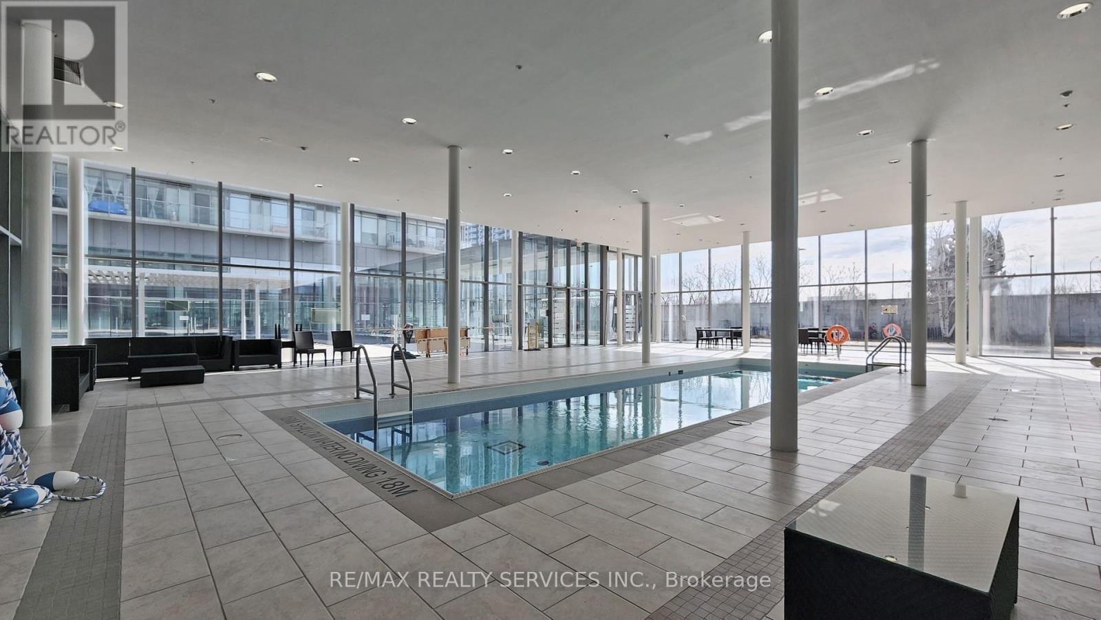 511 - 105 The Queensway Avenue, Toronto, ON - Indoor Photo Showing Other Room With In Ground Pool