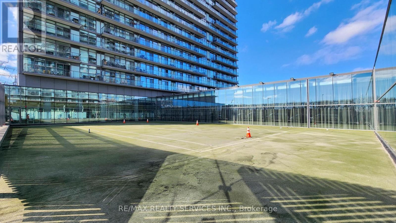 511 - 105 The Queensway Avenue, Toronto, ON - Outdoor