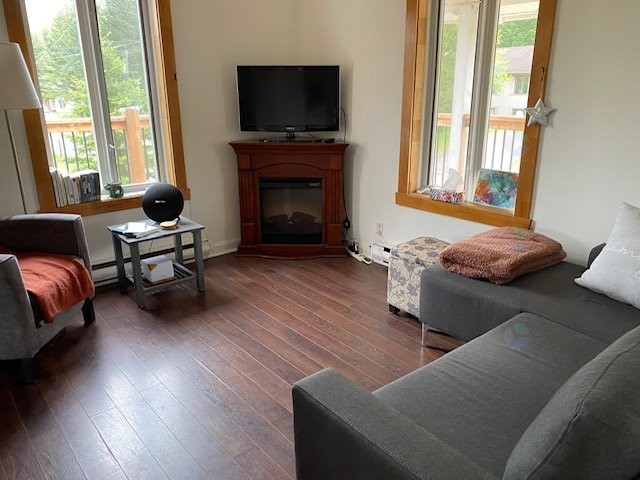 Living Room - 6483 Rue Morin, Val-Morin, QC - Indoor Photo Showing Living Room With Fireplace