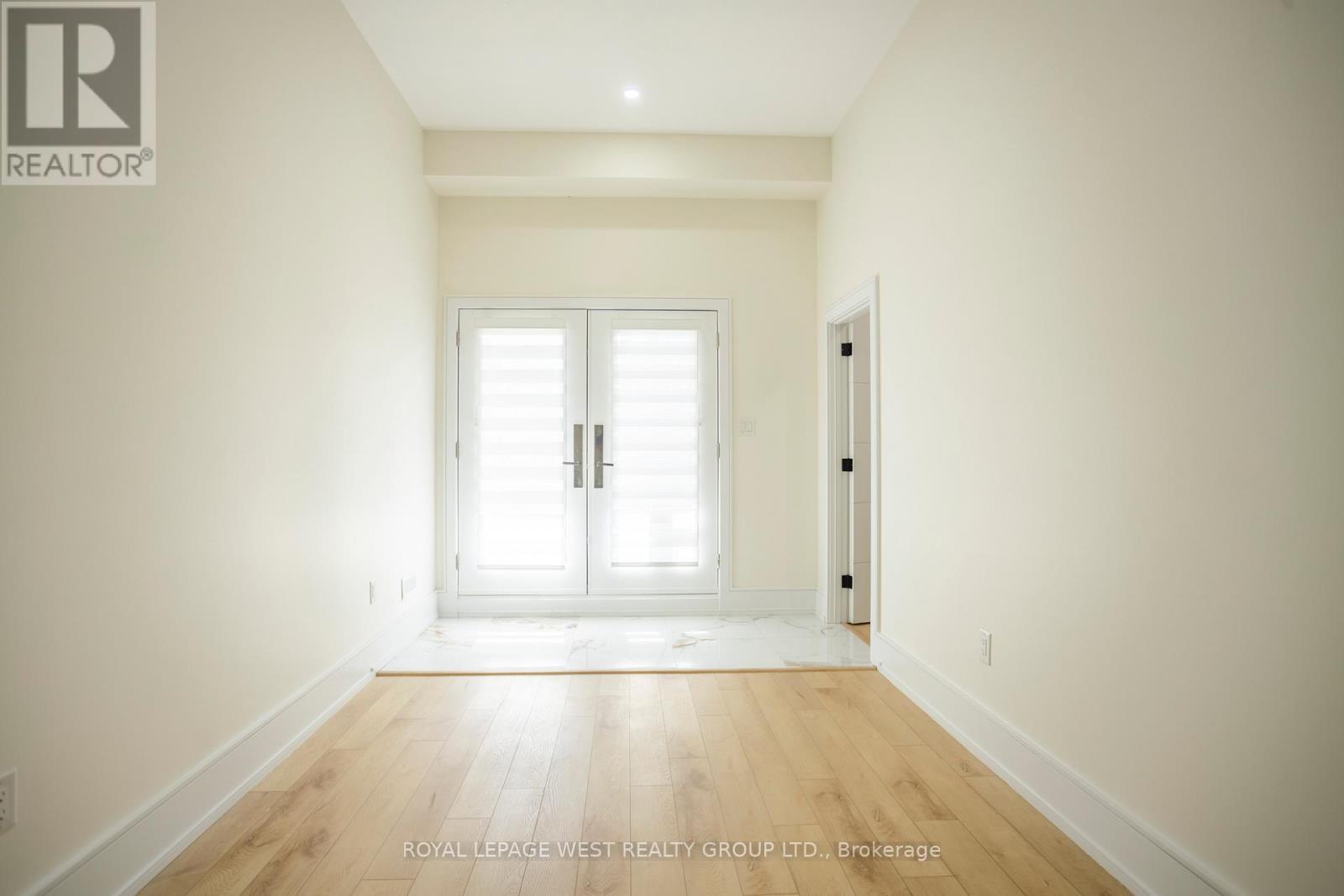 Bsmt - 266A Kennedy Road, Toronto, ON - Indoor Photo Showing Other Room