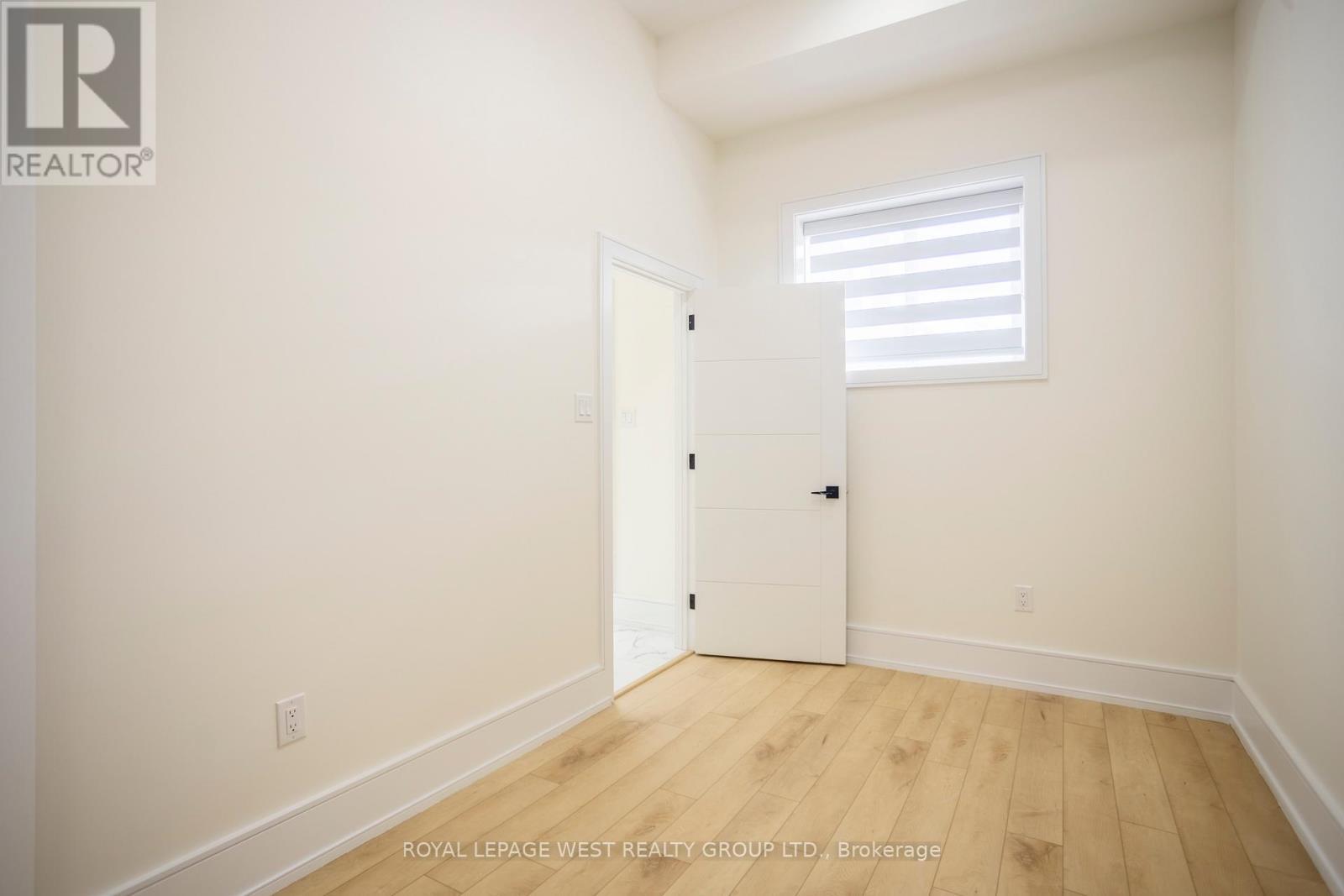 Bsmt - 266A Kennedy Road, Toronto, ON - Indoor Photo Showing Other Room