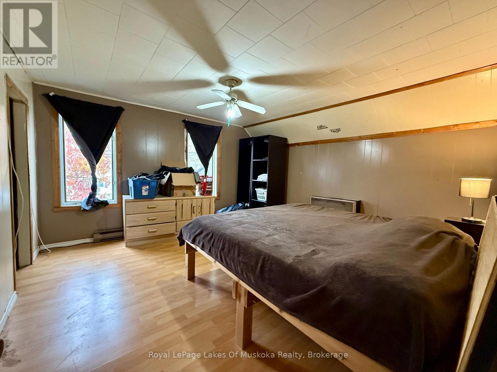 134 Main Street, Burk'S Falls, ON - Indoor Photo Showing Bedroom