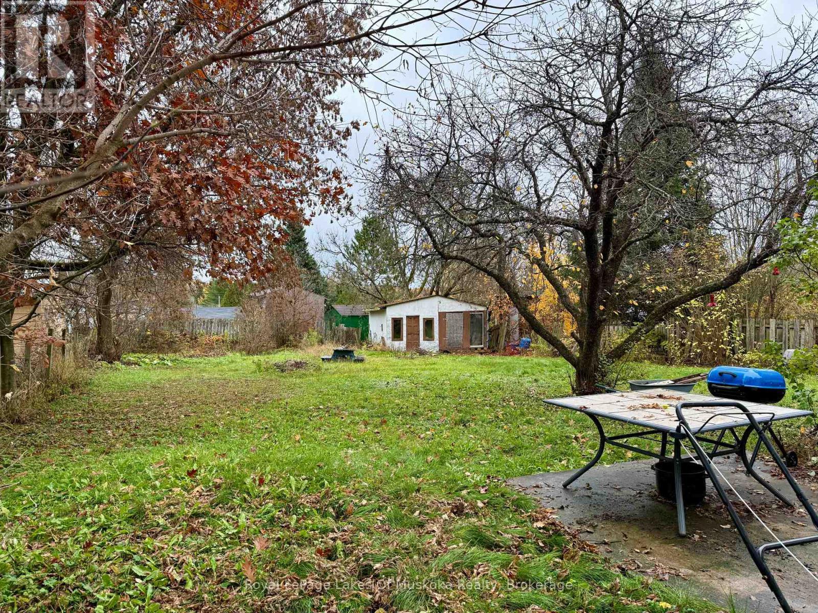 134 Main Street, Burk'S Falls, ON - Outdoor