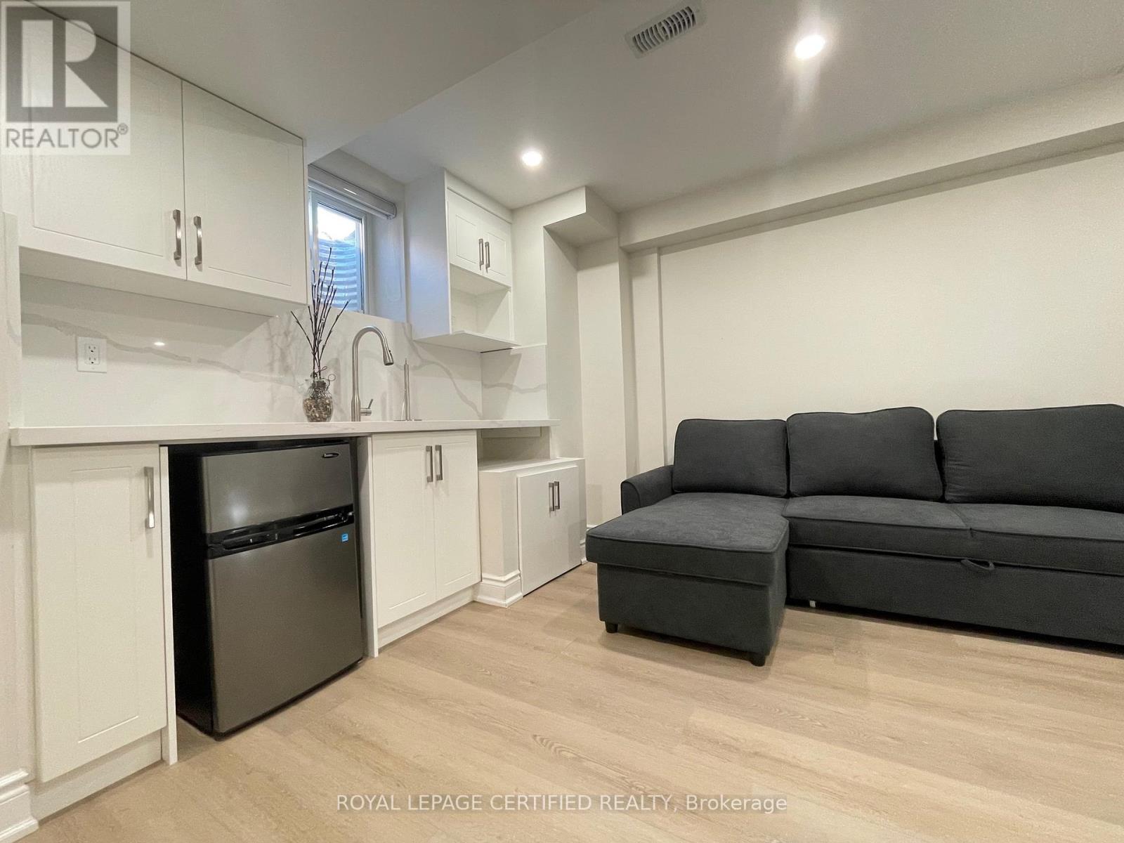 Bsmt 2 - 1227 Mcphedran Point, Milton, ON - Indoor