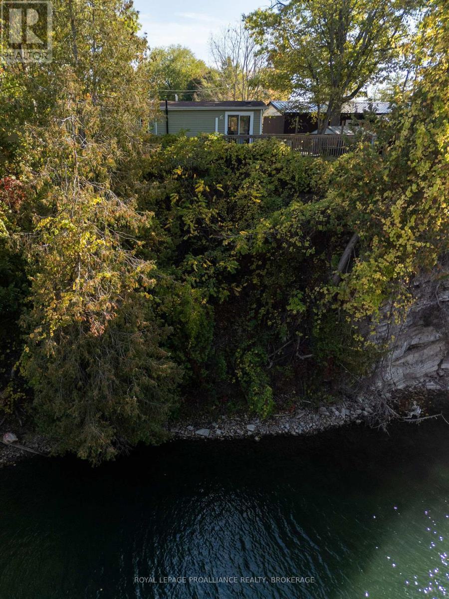 17 - 5569 Bath Road, Loyalist (Lennox And Addington - South), ON - Outdoor