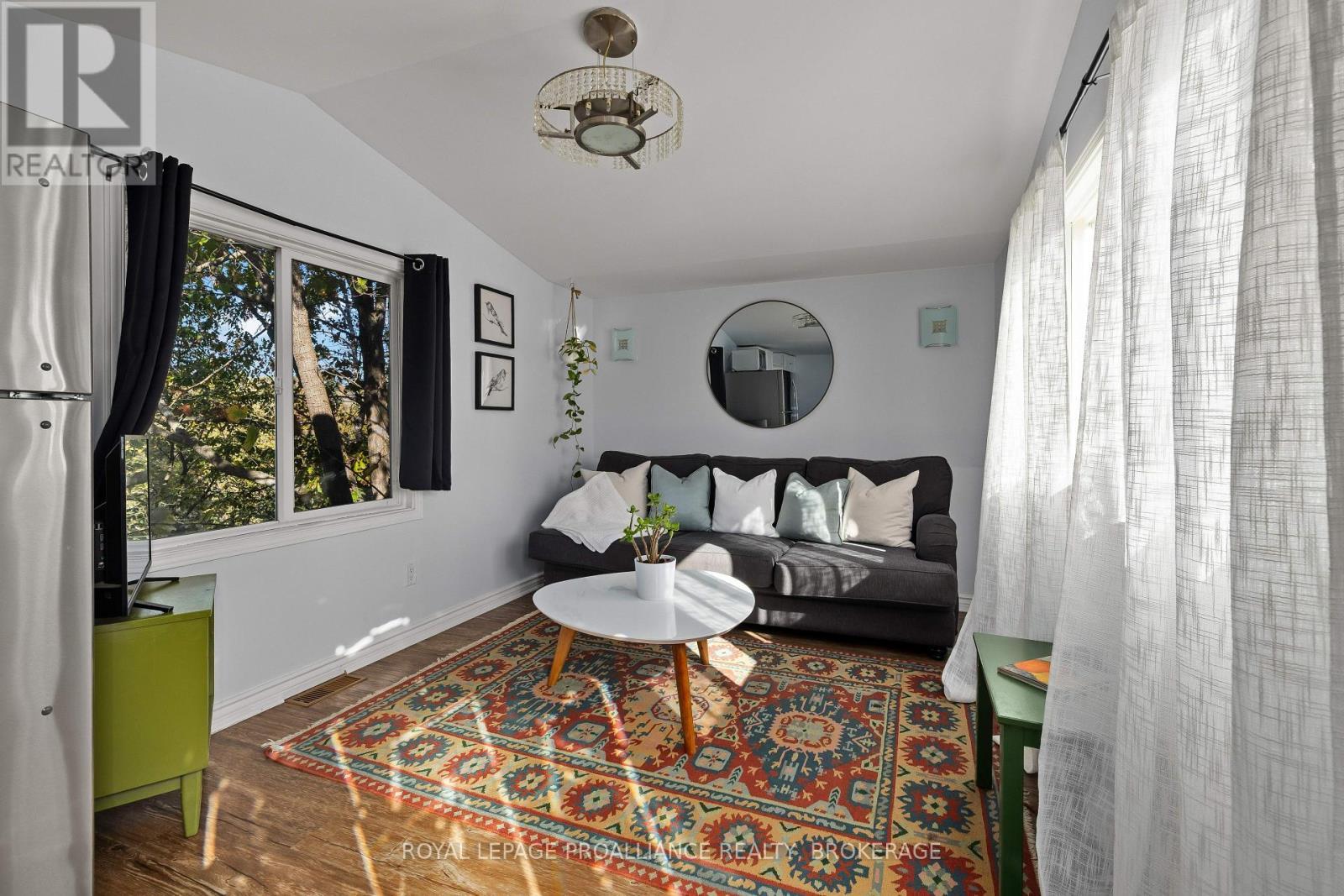 17 - 5569 Bath Road, Loyalist (Lennox And Addington - South), ON - Indoor Photo Showing Other Room