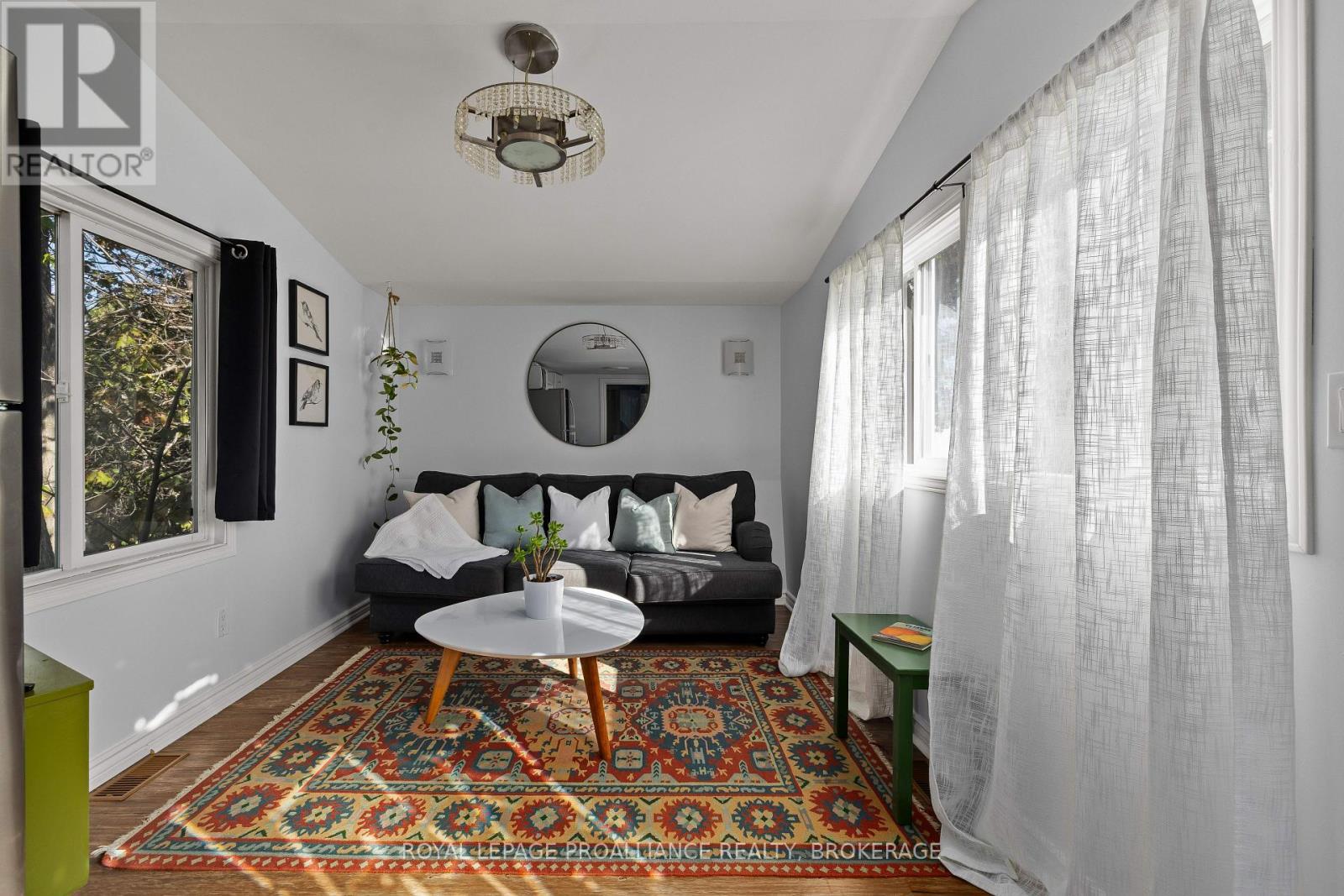 17 - 5569 Bath Road, Loyalist (Lennox And Addington - South), ON - Indoor