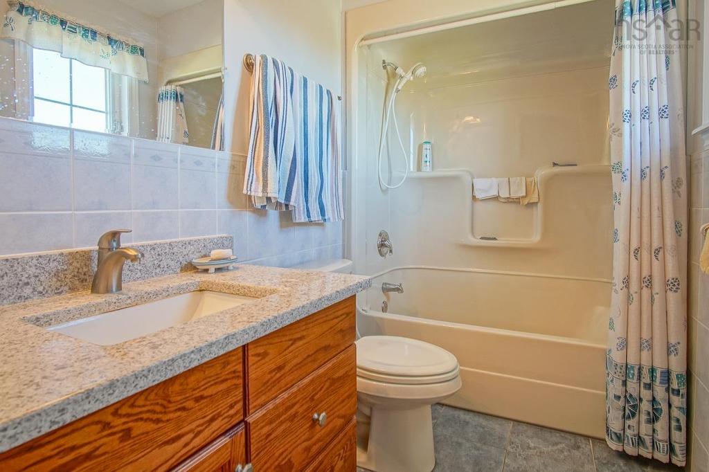 18 Jordan Street, New Minas, NS