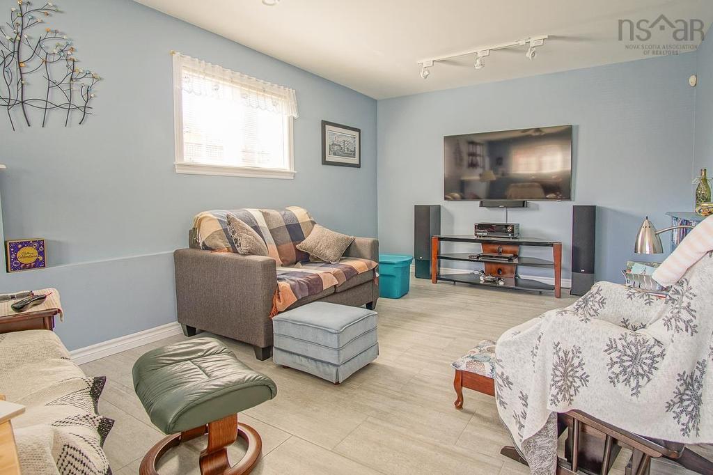 18 Jordan Street, New Minas, NS