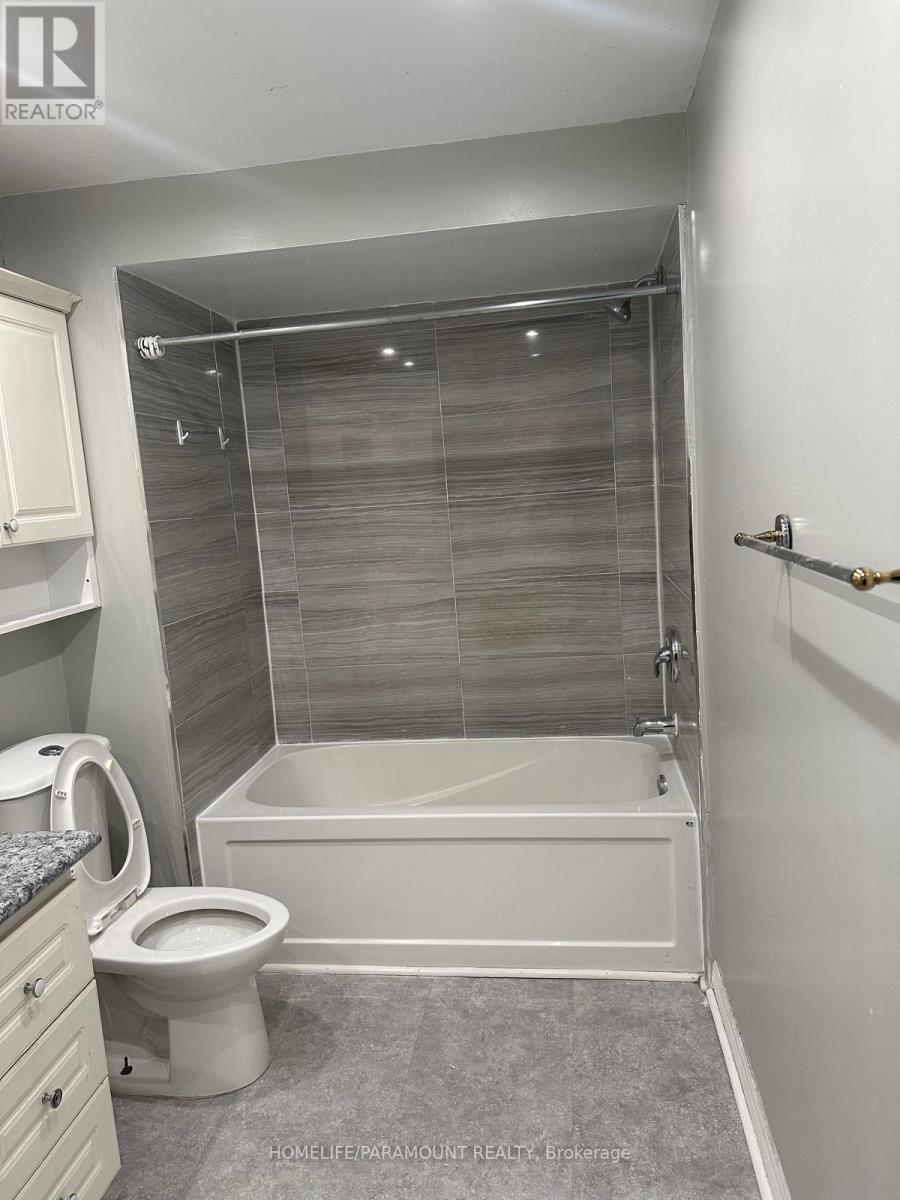 Front Unit - 151 Morton Way, Brampton, ON - Indoor Photo Showing Bathroom