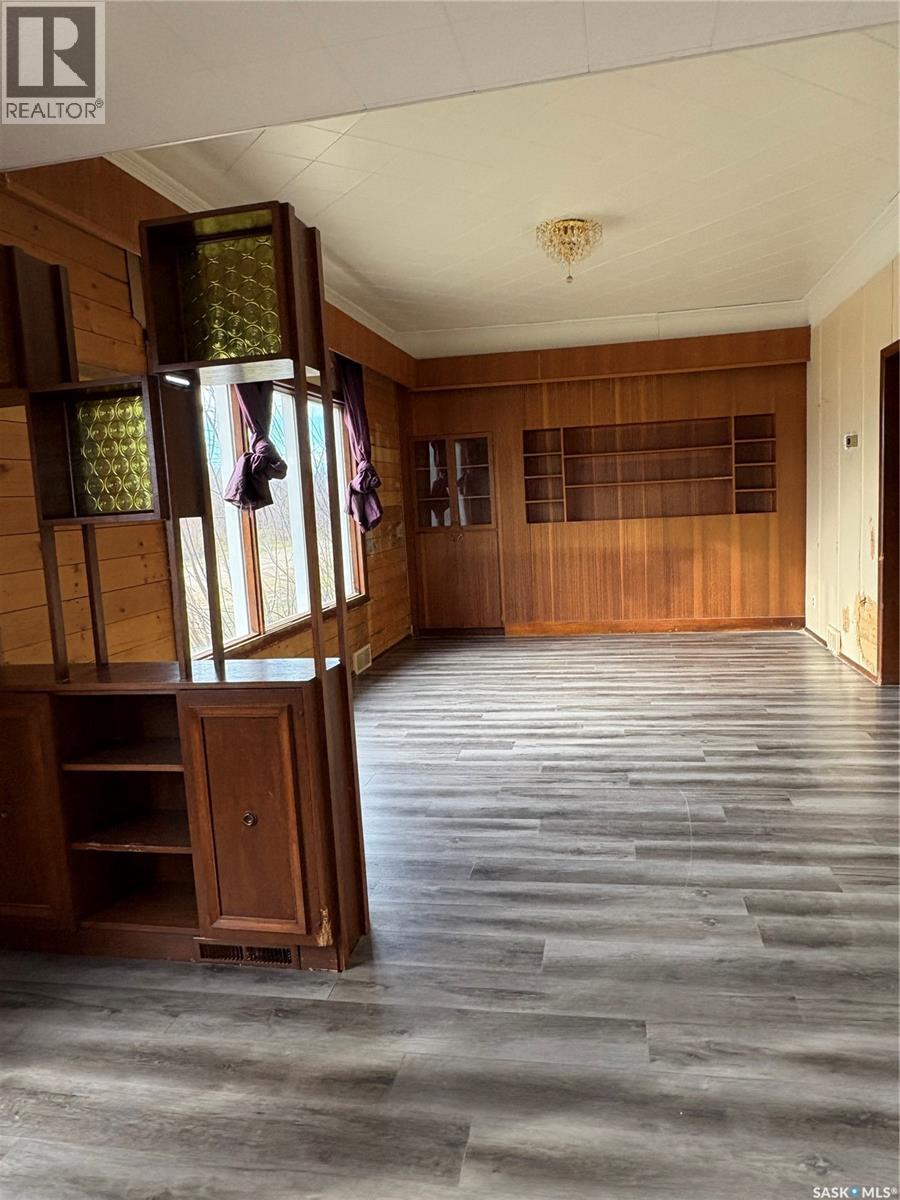 144 Main Street, Arran, SK - Indoor Photo Showing Other Room