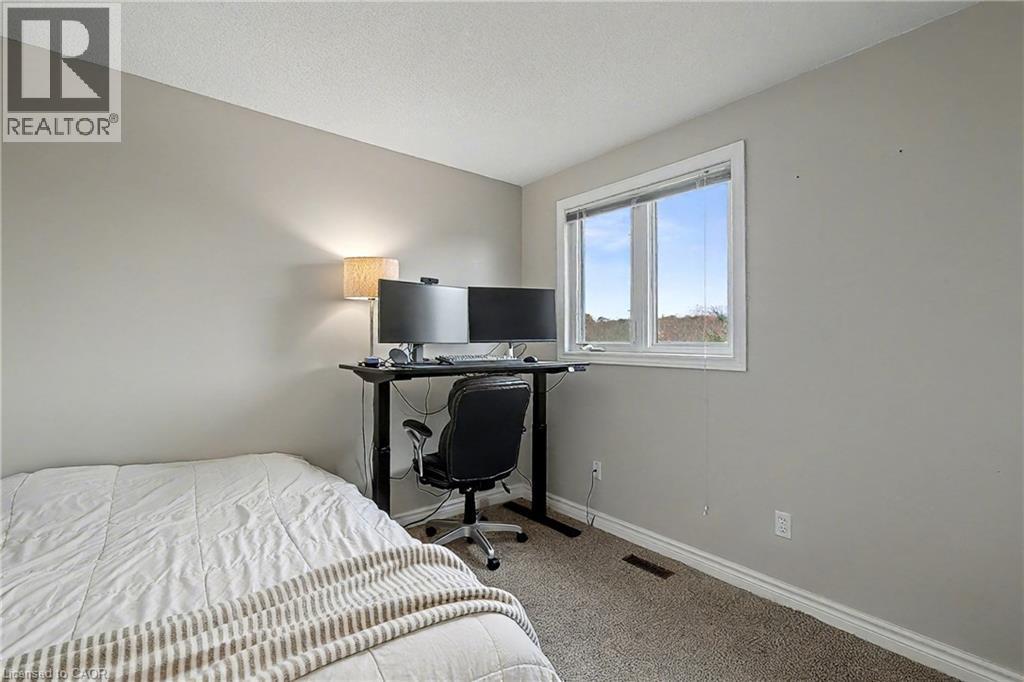 147 General Drive, Kitchener, ON - Indoor Photo Showing Other Room
