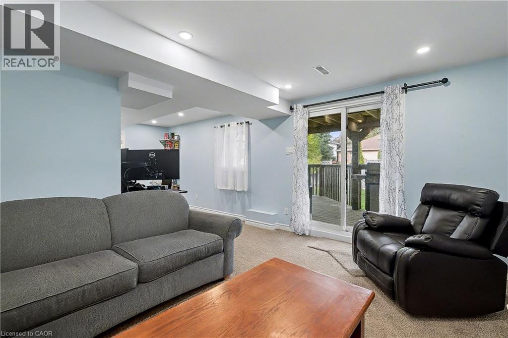 147 General Drive, Kitchener, ON - Indoor Photo Showing Other Room