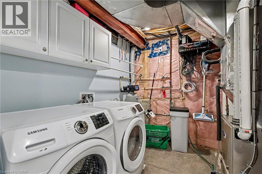 147 General Drive, Kitchener, ON - Indoor Photo Showing Laundry Room