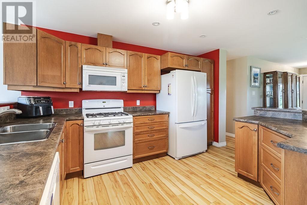 234 Echo Lake Rd, Echo Bay, ON - Indoor Photo Showing Kitchen With Double Sink