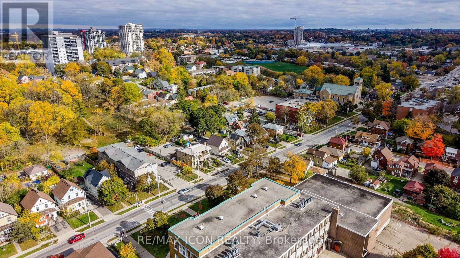 134 Courtland Avenue E, Kitchener, ON