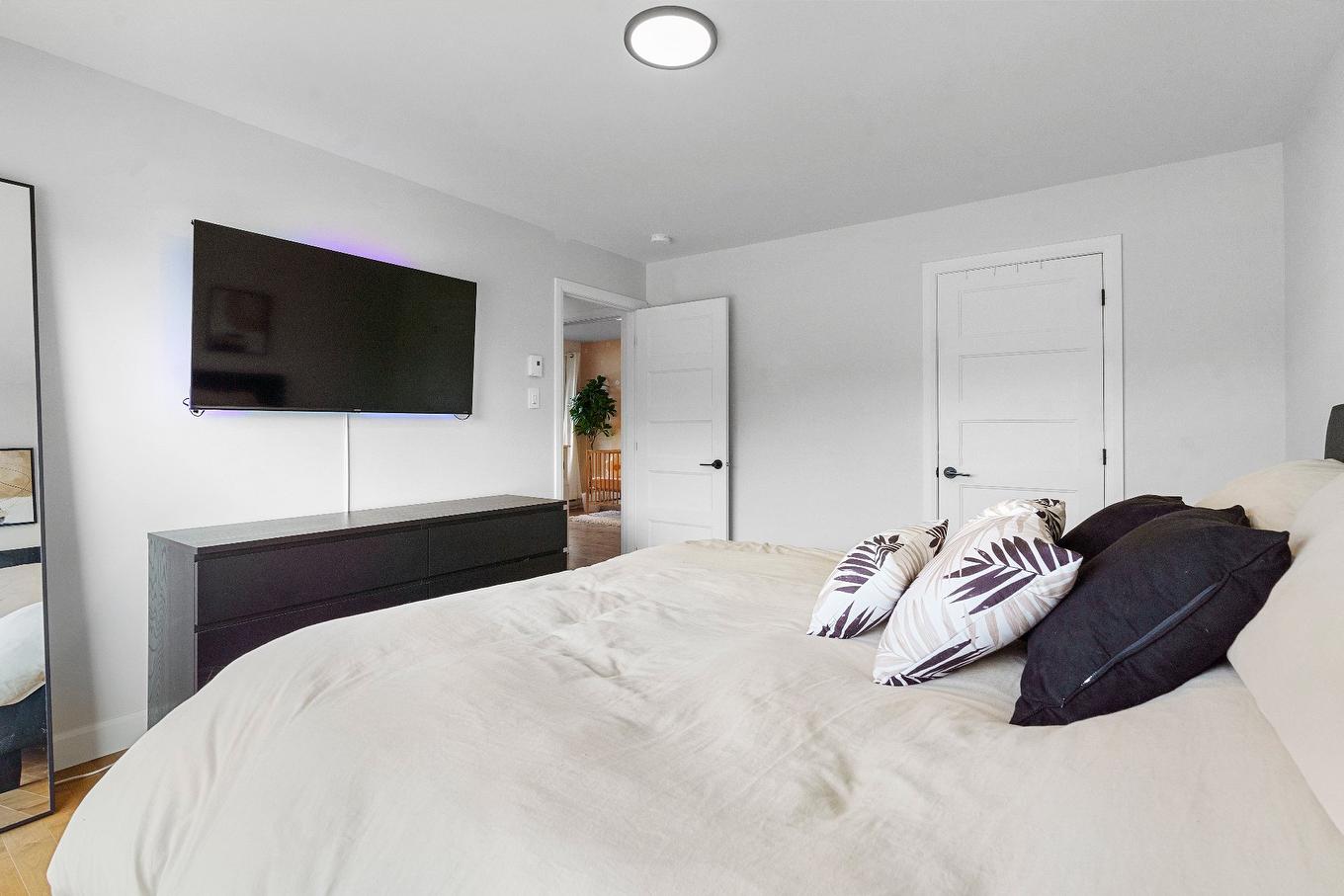 Primary bedroom - 34Z Ch. De Gosford, Shannon, QC - Indoor Photo Showing Bedroom