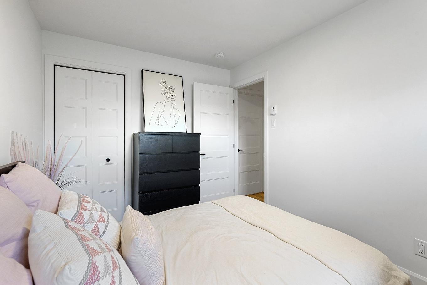 Bedroom - 34Z Ch. De Gosford, Shannon, QC - Indoor Photo Showing Bedroom