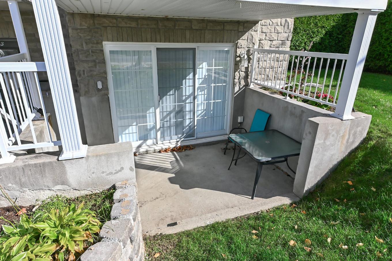 Balcon - 3-197 Rue De La Forge, Saint-Eustache, QC - Outdoor With Exterior