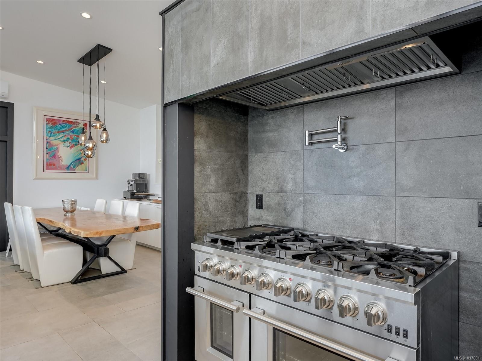 7551 Ocean Park Pl, Sooke, BC