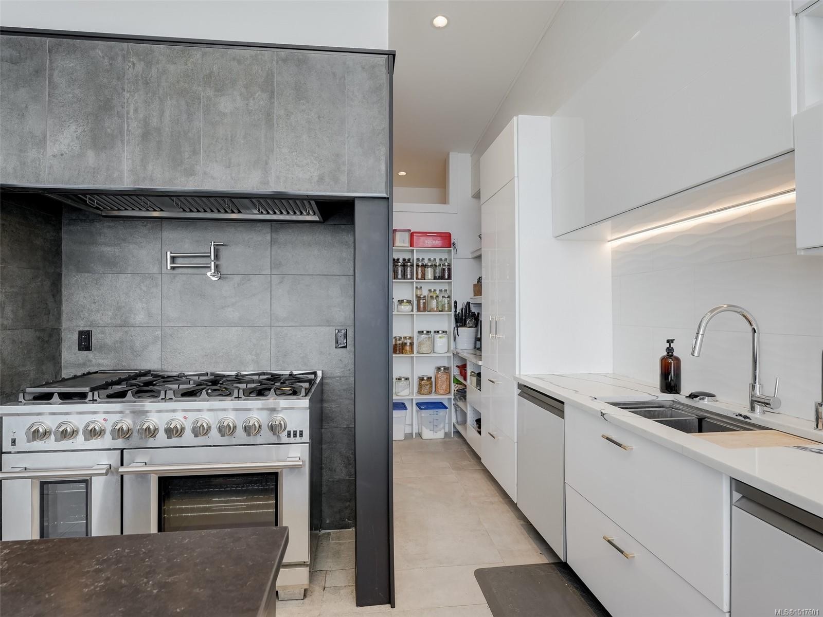 7551 Ocean Park Pl, Sooke, BC